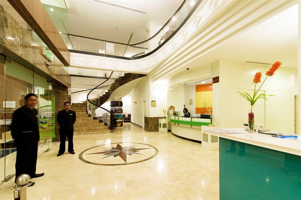 Q Hotel Куала Лумпур Екстериор снимка