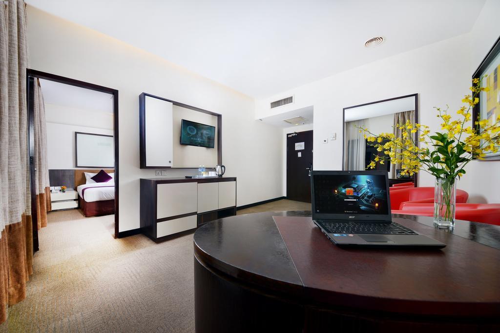 Q Hotel Куала Лумпур Екстериор снимка