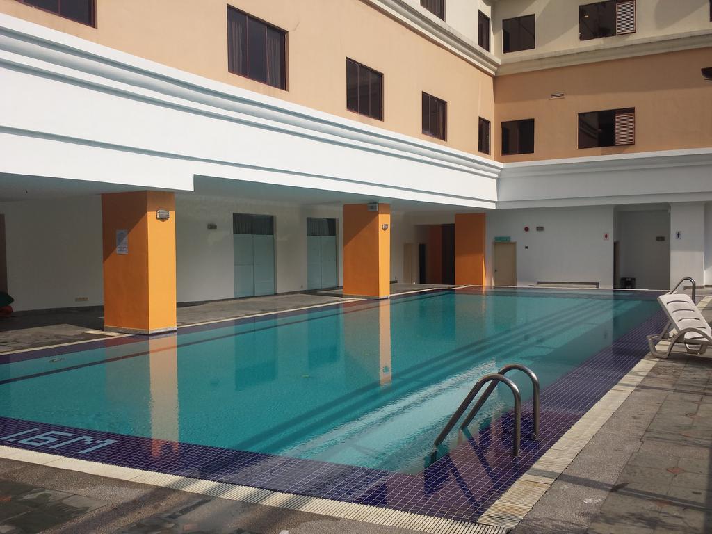 Q Hotel Куала Лумпур Екстериор снимка