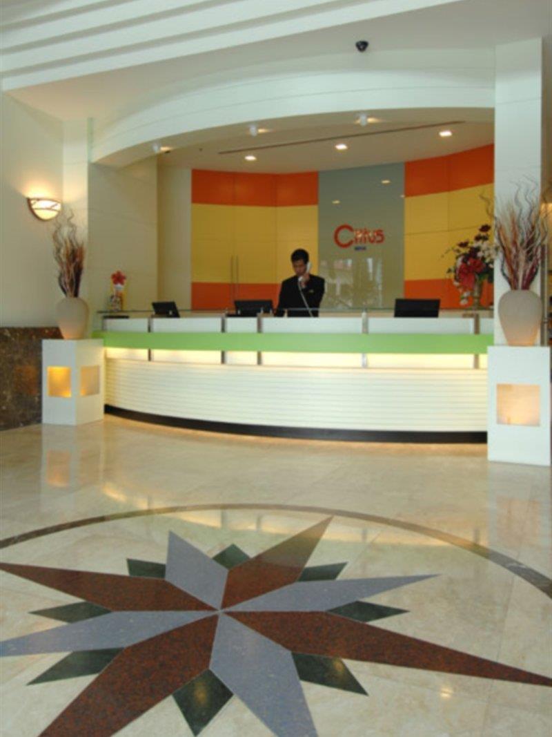 Q Hotel Куала Лумпур Екстериор снимка