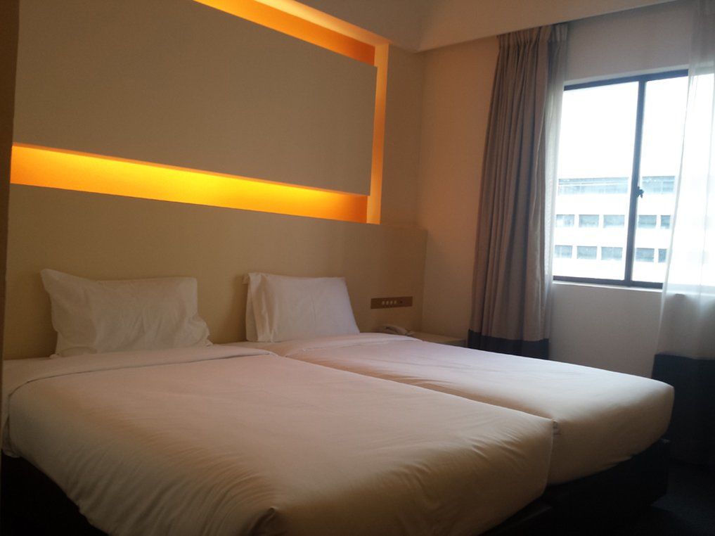Q Hotel Куала Лумпур Екстериор снимка
